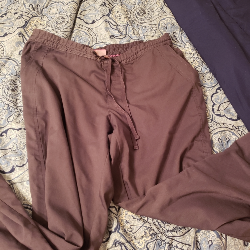 Scrub pants